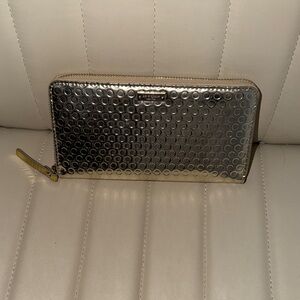 kate spade Metallic Silver Circle-Embossed Zip Wallet